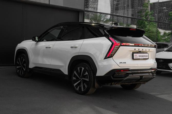 Geely Atlas II с пробегом 2024 года, цена 3 230 000 рублей, 17116 км, внедорожник, Автокод Объявления