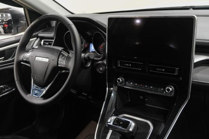 Haval M6 II с пробегом 2025 года, цена 1 899 000 рублей, 6200 км, внедорожник, Автокод Объявления