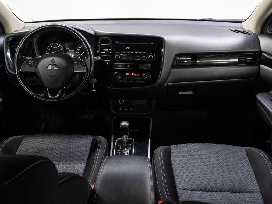 Mitsubishi Outlander III Рестайлинг 3 Тюмень  - изображение 19