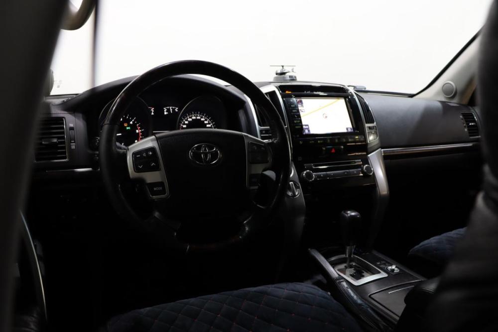 Toyota Land Cruiser 200 Series Рестайлинг 1 Сургут  - изображение 27