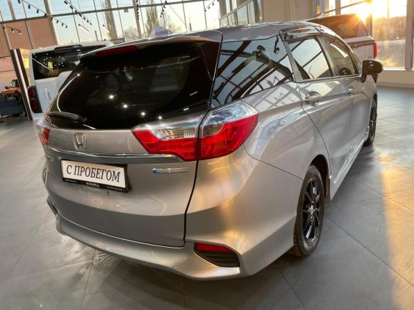 Honda Shuttle II с пробегом 2018 года, цена 1 411 300 рублей, 130644 км, универсал, Автокод Объявления