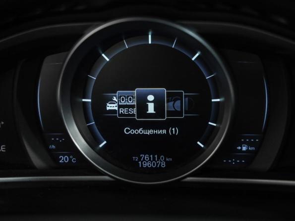 Volvo V40 Cross Country I с пробегом 2014 года, цена 1 149 000 рублей, 196076 км, хэтчбек, Автокод Объявления