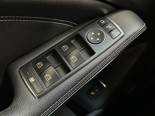 Mercedes-Benz GLA I (X156) Рестайлинг с пробегом 2018 года, цена 2 650 000 рублей, 59557 км, внедорожник, Автокод Объявления