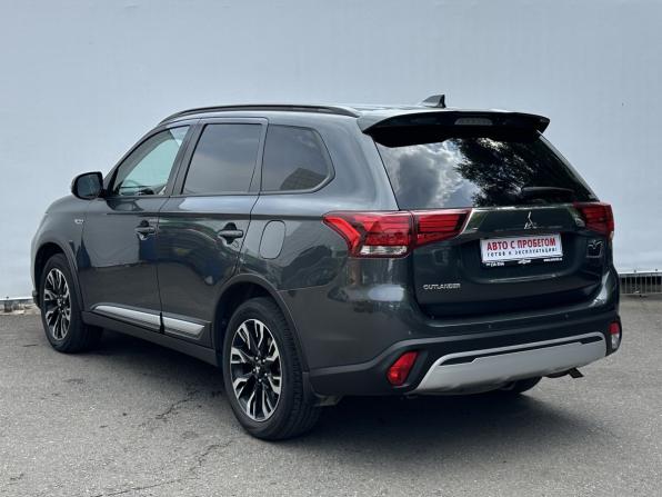 Mitsubishi Outlander III Рестайлинг 3 с пробегом 2021 года, цена 2 200 000 рублей, 130374 км, внедорожник, Автокод Объявления