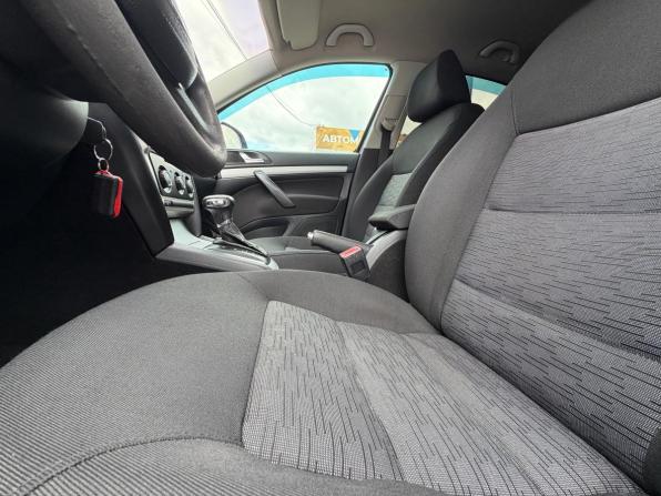 Skoda Octavia II (A5) Рестайлинг с пробегом 2010 года, цена 490 000 рублей, 237217 км, лифтбек, Автокод Объявления