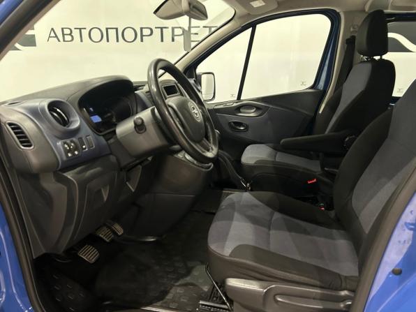 Opel Vivaro B с пробегом 2015 года, цена 1 499 000 рублей, 305100 км, минивэн, Автокод Объявления