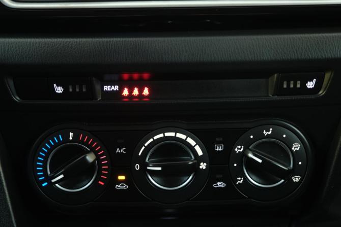 Mazda 3 III (BM) с пробегом 2014 года, цена 1 389 000 рублей, 142200 км, седан, Автокод Объявления