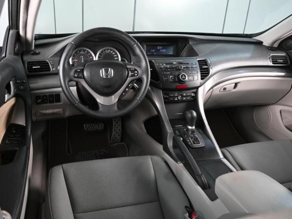 Honda Accord VIII с пробегом 2008 года, цена 1 060 000 рублей, 341891 км, седан, Автокод Объявления