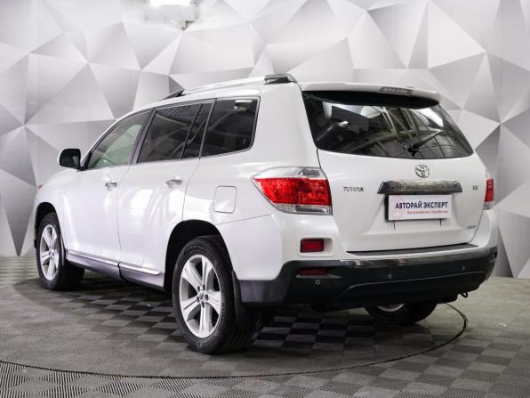 Toyota Highlander II (XU40) Рестайлинг с пробегом 2013 года, цена 1 844 000 рублей, 238000 км, внедорожник, Автокод Объявления