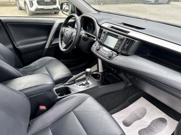 Toyota RAV4 IV (XA40) Рестайлинг с пробегом 2015 года, цена 2 470 000 рублей, 137148 км, внедорожник, Автокод Объявления