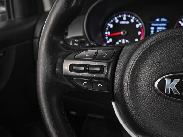 Kia Rio IV с пробегом 2017 года, цена 1 330 000 рублей, 101382 км, седан, Автокод Объявления