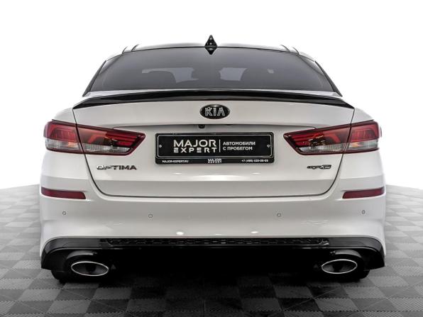 Kia Optima IV Рестайлинг с пробегом 2018 года, цена 2 070 000 рублей, 127244 км, седан, Автокод Объявления