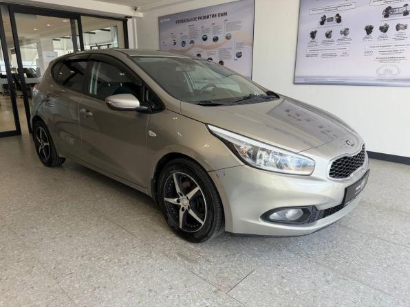 Kia Ceed II с пробегом 2013 года, цена 913 000 рублей, 113625 км, хэтчбек, Автокод Объявления