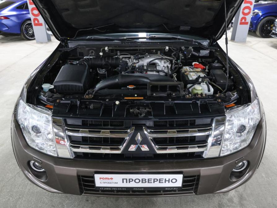 Mitsubishi Pajero IV Рестайлинг 1 Москва  - изображение 10