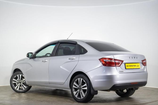 Lada (ВАЗ) Vesta I с пробегом 2018 года, цена 989 000 рублей, 107182 км, седан, Автокод Объявления