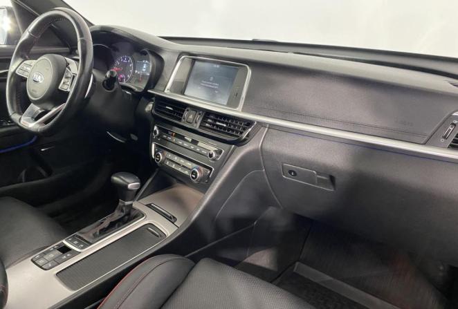 Kia Optima IV Рестайлинг с пробегом 2018 года, цена 2 080 000 рублей, 101979 км, седан, Автокод Объявления