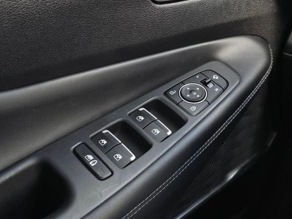 Hyundai Santa Fe IV Рестайлинг с пробегом 2021 года, цена 3 620 000 рублей, 65480 км, внедорожник, Автокод Объявления