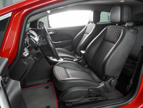 Opel Astra J Рестайлинг с пробегом 2013 года, цена 749 000 рублей, 110969 км, хэтчбек, Автокод Объявления