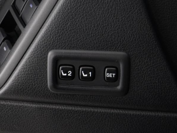 Toyota Land Cruiser Prado 150 Series Рестайлинг 2 с пробегом 2018 года, цена 4 960 000 рублей, 154813 км, внедорожник, Автокод Объявления