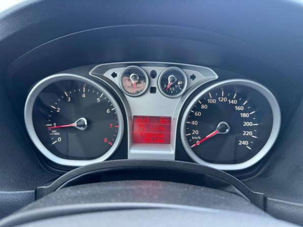 Ford Focus II Рестайлинг с пробегом 2009 года, цена 650 000 рублей, 171063 км, хэтчбек, Автокод Объявления