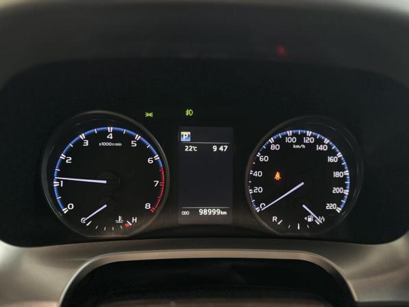 Toyota RAV4 IV (XA40) Рестайлинг с пробегом 2018 года, цена 2 589 000 рублей, 98999 км, внедорожник, Автокод Объявления