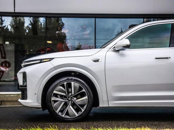 Li Auto (Lixiang) L7 I с пробегом 2023 года, цена 5 699 000 рублей, 77340 км, внедорожник, Автокод Объявления