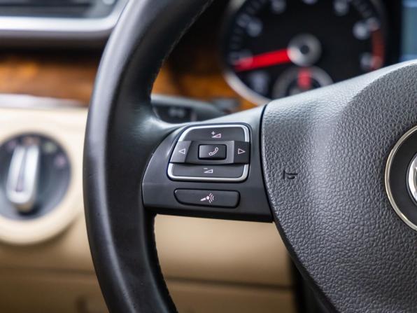 Volkswagen Passat B7 с пробегом 2012 года, цена 1 178 000 рублей, 191771 км, седан, Автокод Объявления