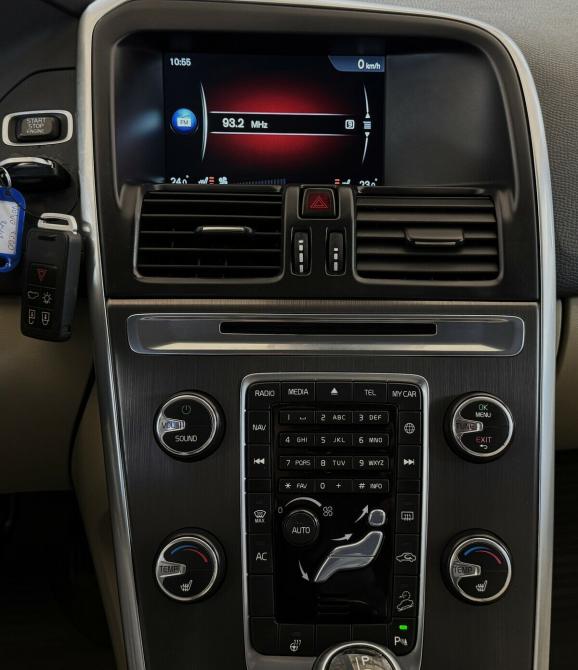 Volvo XC60 I Рестайлинг Москва  - изображение 7