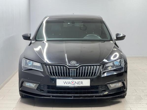Skoda Superb III с пробегом 2017 года, цена 1 890 000 рублей, 143888 км, лифтбек, Автокод Объявления