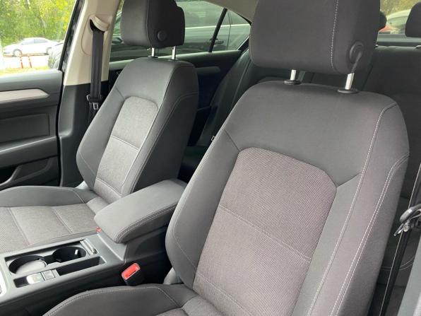 Volkswagen Passat B8 с пробегом 2019 года, цена 2 459 000 рублей, 60000 км, седан, Автокод Объявления