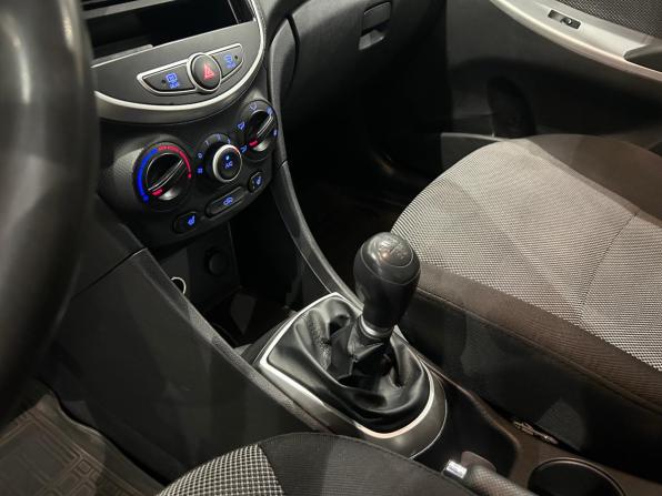 Hyundai Solaris I с пробегом 2014 года, цена 549 000 рублей, 322157 км, седан, Автокод Объявления