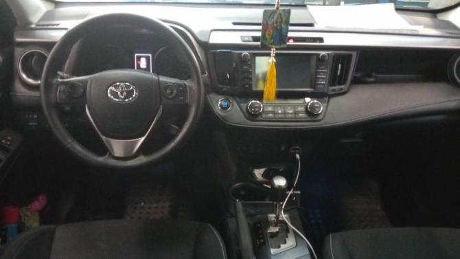 Toyota RAV4 IV (XA40) Рестайлинг с пробегом 2018 года, цена 2 638 000 рублей, 129708 км, внедорожник, Автокод Объявления