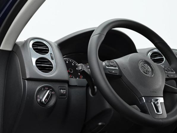 Volkswagen Tiguan I Рестайлинг с пробегом 2013 года, цена 1 249 000 рублей, 117000 км, внедорожник, Автокод Объявления