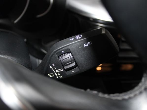 BMW 5 серии VII (G30/G31/G38) с пробегом 2019 года, цена 3 199 900 рублей, 180131 км, седан, Автокод Объявления
