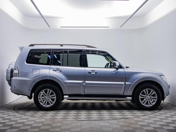 Mitsubishi Pajero IV Рестайлинг 1 с пробегом 2012 года, цена 1 974 000 рублей, 268277 км, внедорожник, Автокод Объявления
