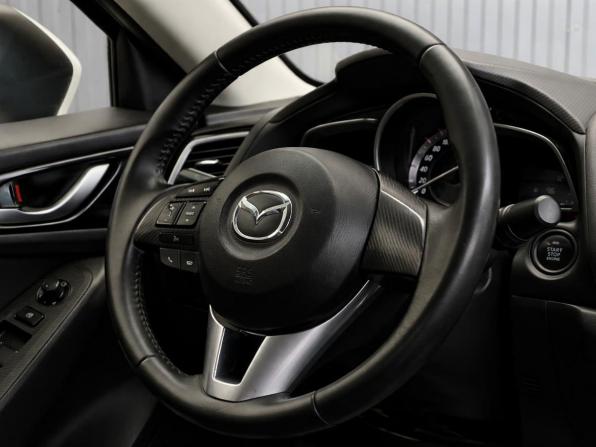 Mazda 3 III (BM) с пробегом 2014 года, цена 1 347 000 рублей, 119784 км, седан, Автокод Объявления