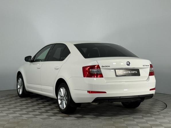 Skoda Octavia III (A7) с пробегом 2015 года, цена 1 549 000 рублей, 144753 км, лифтбек, Автокод Объявления