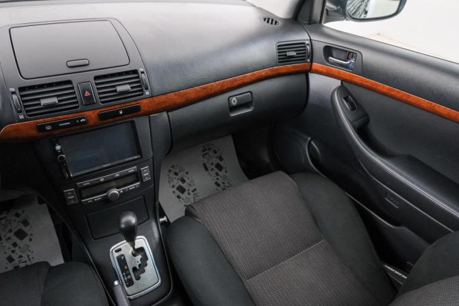 Toyota Avensis II Рестайлинг с пробегом 2008 года, цена 959 000 рублей, 280384 км, седан, Автокод Объявления