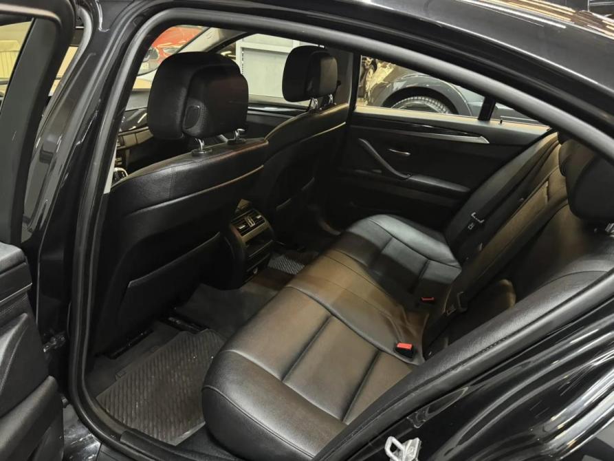 BMW 5 серии VI (F10/F11/F07) Рестайлинг Красноярск  - изображение 30