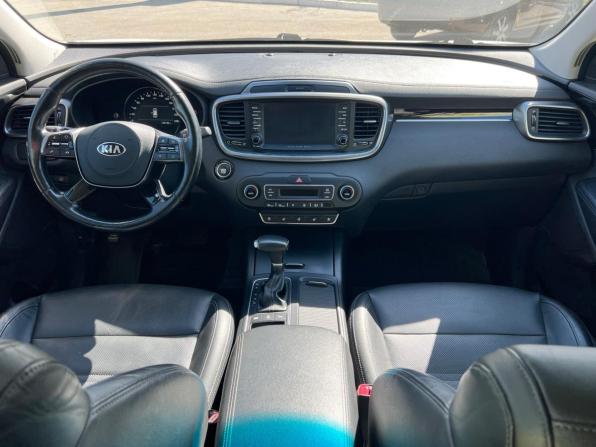 Kia Sorento III Prime Рестайлинг с пробегом 2018 года, цена 2 599 000 рублей, 131000 км, внедорожник, Автокод Объявления