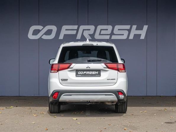 Mitsubishi Outlander III Рестайлинг 3 с пробегом 2019 года, цена 1 900 000 рублей, 136247 км, внедорожник, Автокод Объявления