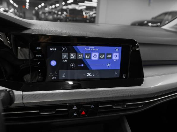 Volkswagen Golf VIII с пробегом 2021 года, цена 2 440 000 рублей, 45939 км, хэтчбек, Автокод Объявления