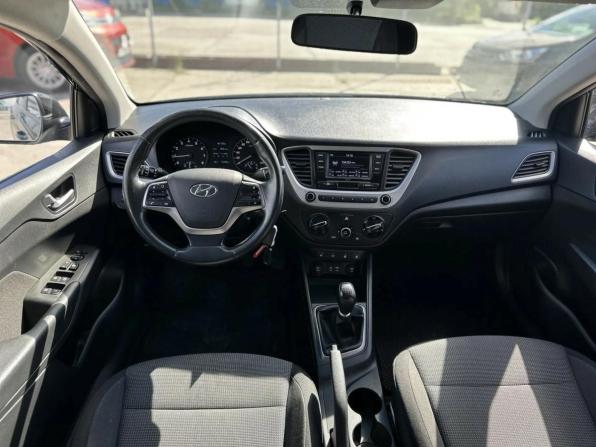 Hyundai Solaris II с пробегом 2018 года, цена 1 179 000 рублей, 136005 км, седан, Автокод Объявления