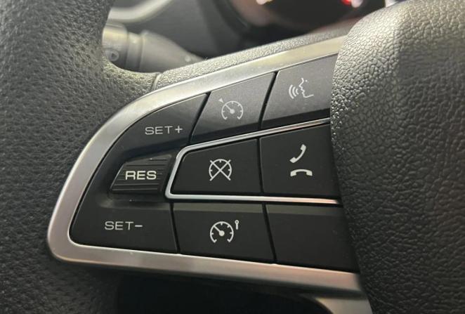 Lada (ВАЗ) Vesta I Рестайлинг (NG) с пробегом 2024 года, цена 1 390 000 рублей, 13653 км, седан, Автокод Объявления
