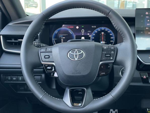 Toyota Camry IX (XV80) China Market с пробегом 2026 года, цена 4 255 000 рублей, 30 км, седан, Автокод Объявления