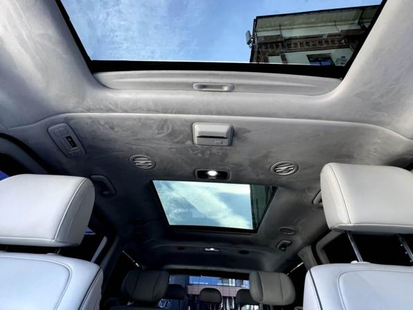 Hyundai Staria I с пробегом 2025 года, цена 8 990 000 рублей, 14900 км, минивэн, Автокод Объявления