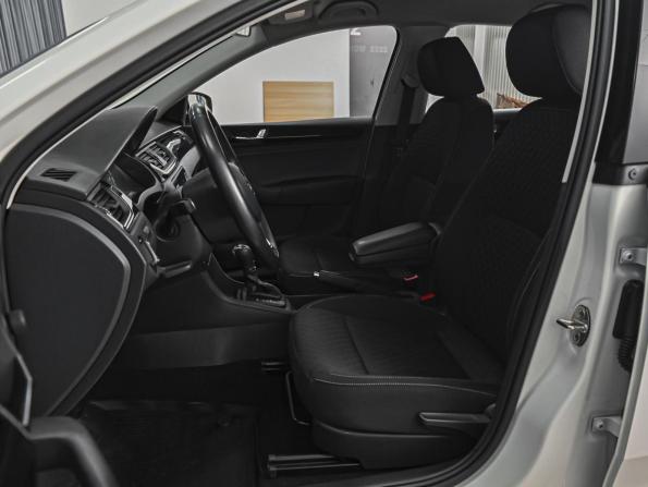 Skoda Rapid I Рестайлинг с пробегом 2018 года, цена 1 330 000 рублей, 152184 км, лифтбек, Автокод Объявления
