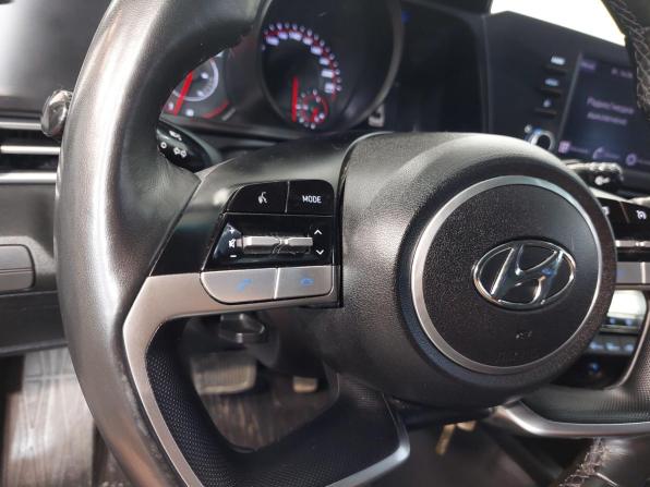 Hyundai Elantra VII (CN7) с пробегом 2022 года, цена 1 790 000 рублей, 59750 км, седан, Автокод Объявления