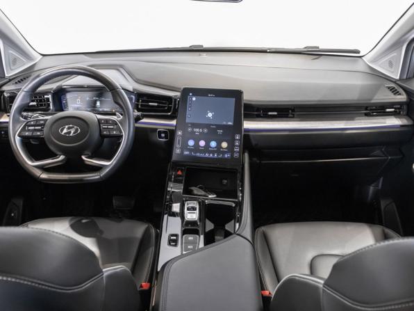Hyundai Custo с пробегом 2023 года, цена 3 789 854 рубля, 19961 км, минивэн, Автокод Объявления