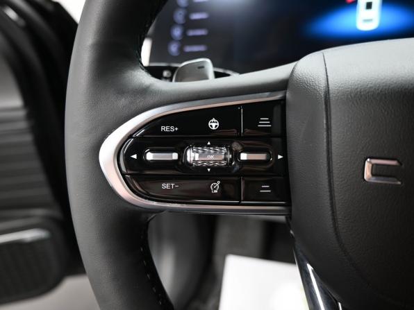 Chery Arrizo 8 с пробегом 2023 года, цена 2 155 000 рублей, 37036 км, седан, Автокод Объявления